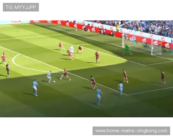 孙兴慜弧顶一脚远射造成门将难题